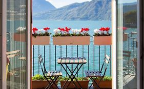 Deluxe finestra sul lago